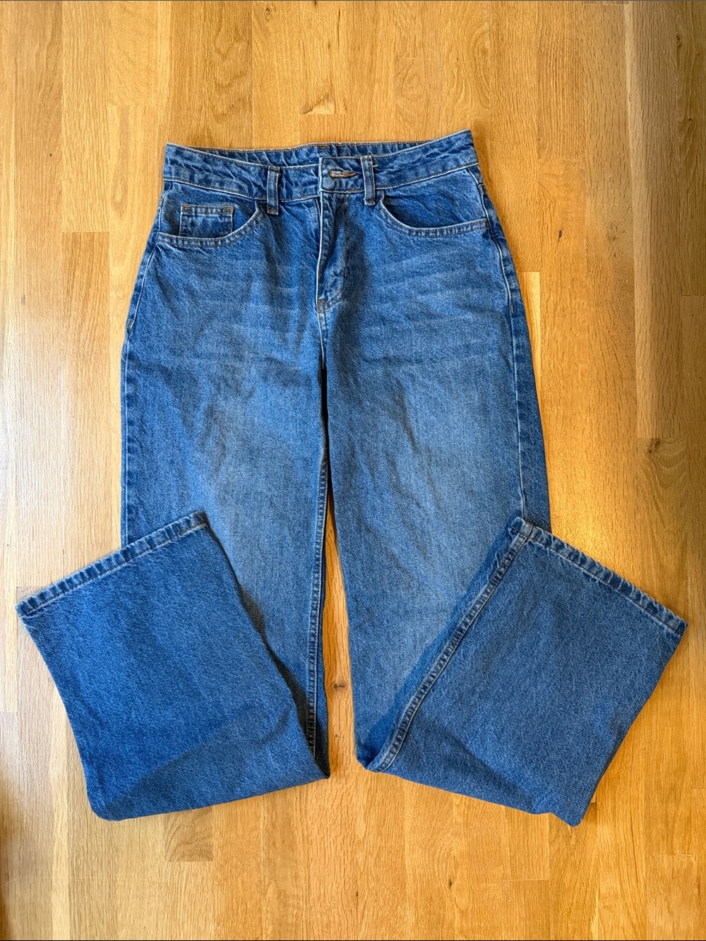 SHEIN Mid-Rise Straight Leg Jeans